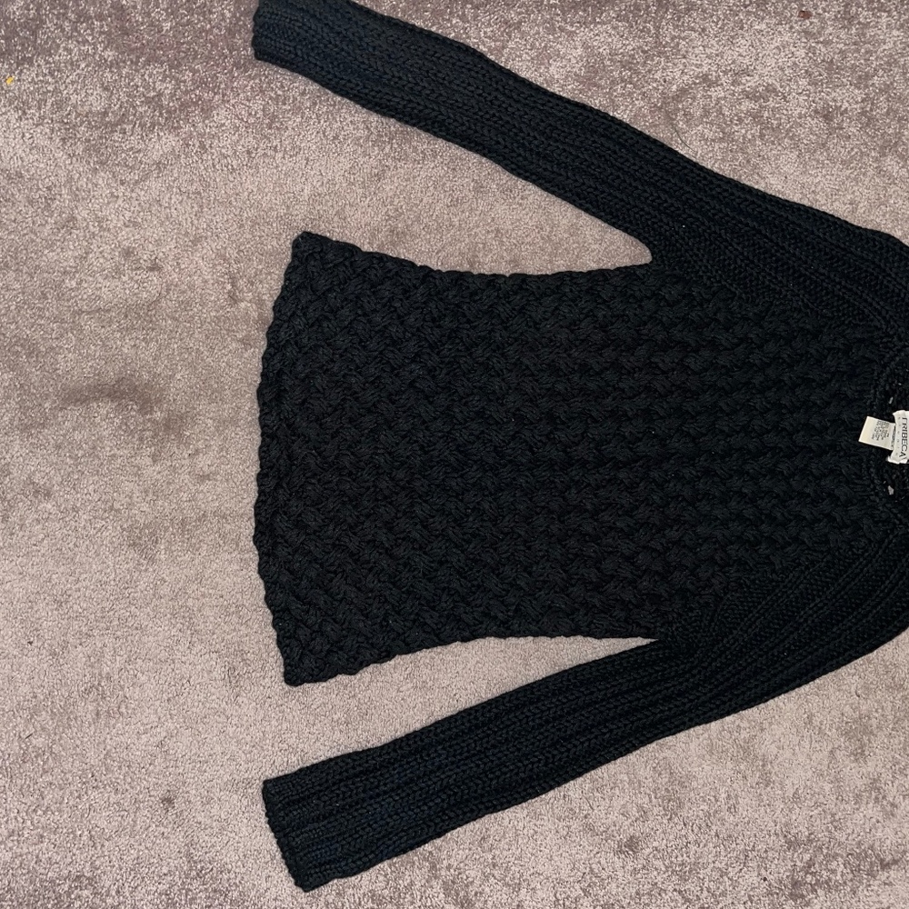 TRIBECA STUDIOS SWEATERSz M. Black chunky knit.